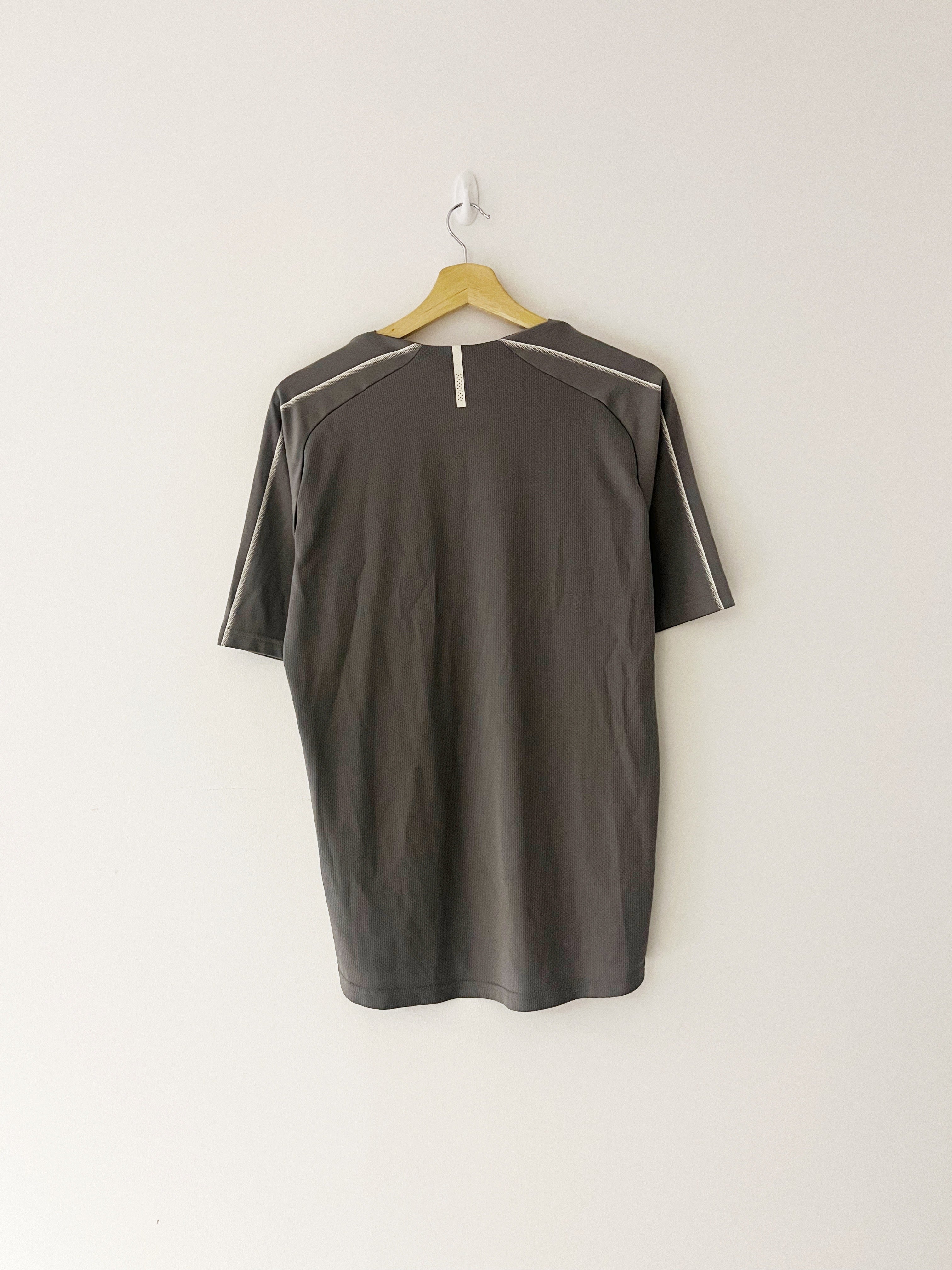 2017/18 Newcastle Training Shirt (M) 9/10