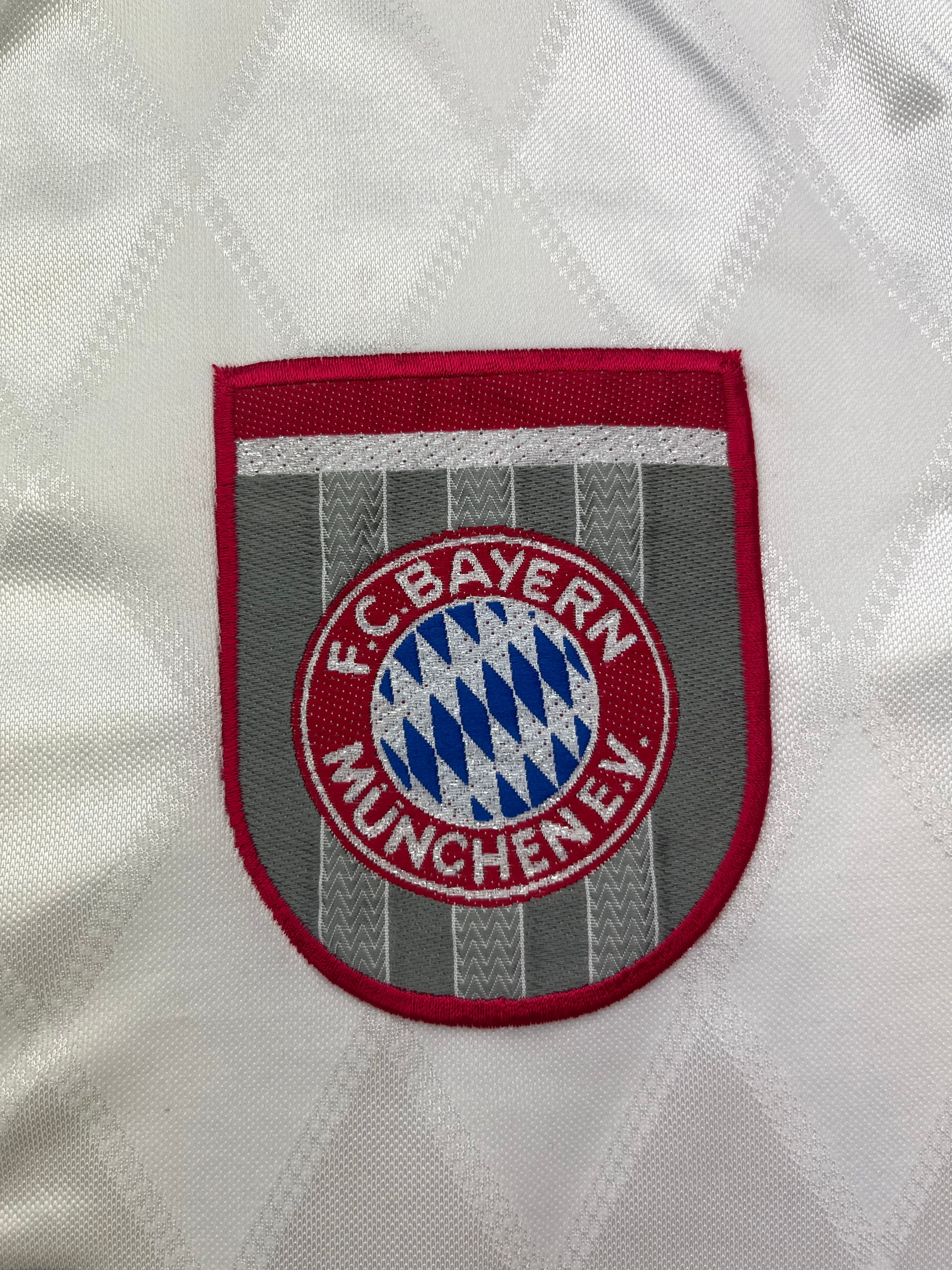 1996/98 Bayern Munich Away Shirt (S) 8/10