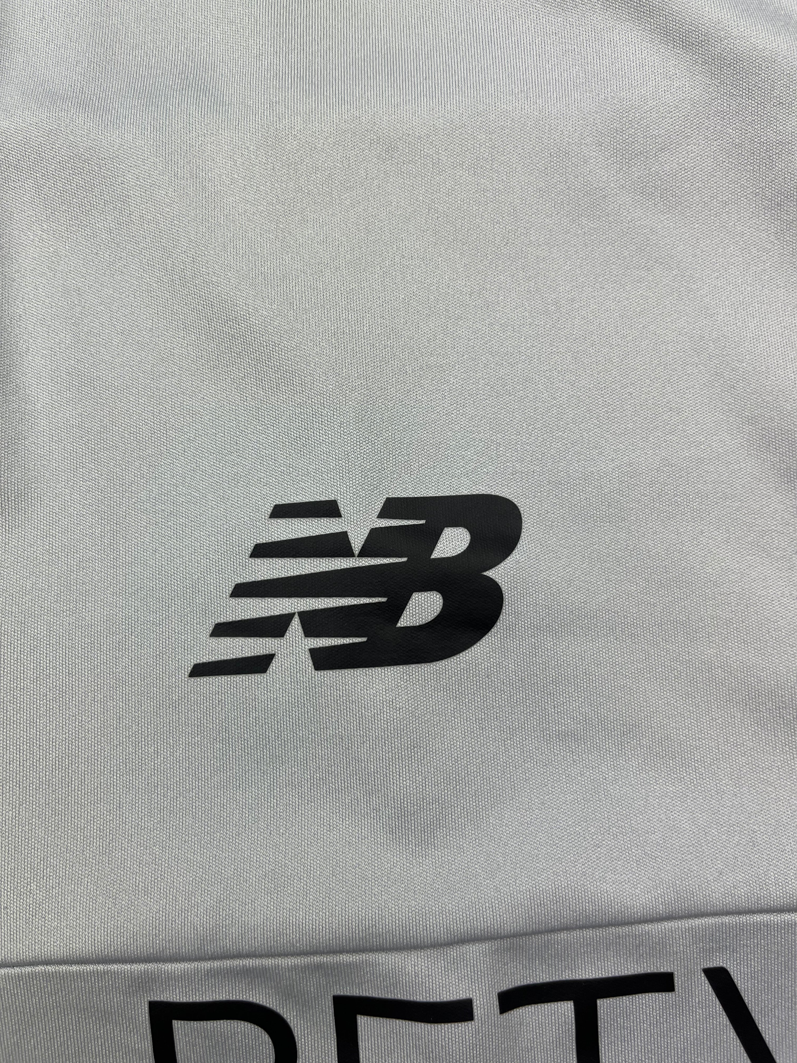 2017/18 Liverpool Training Shirt (S) 9/10