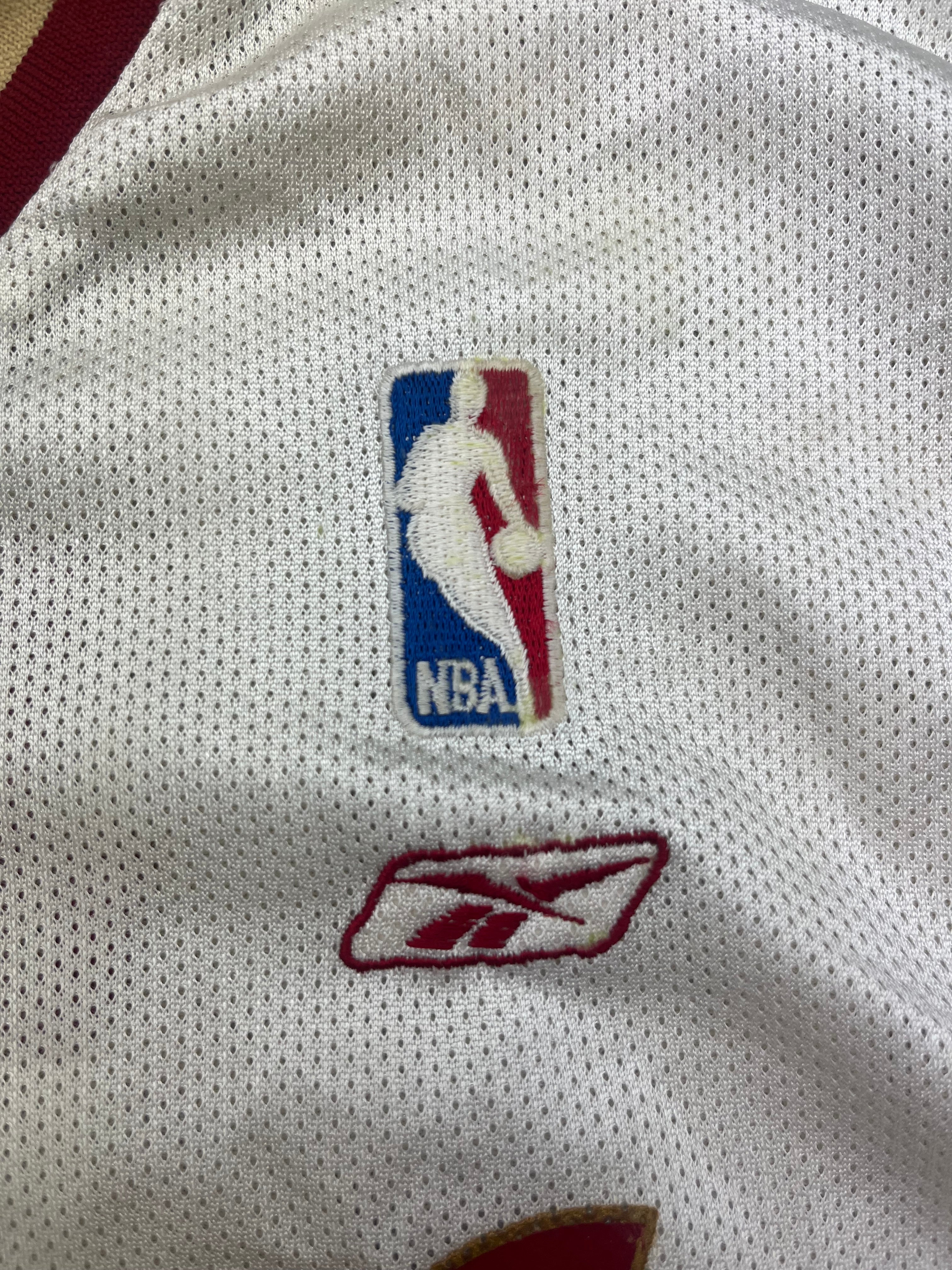 2003/06 Cleveland Cavaliers Reebok Alternate Jersey James #23 (2XL) 9/10