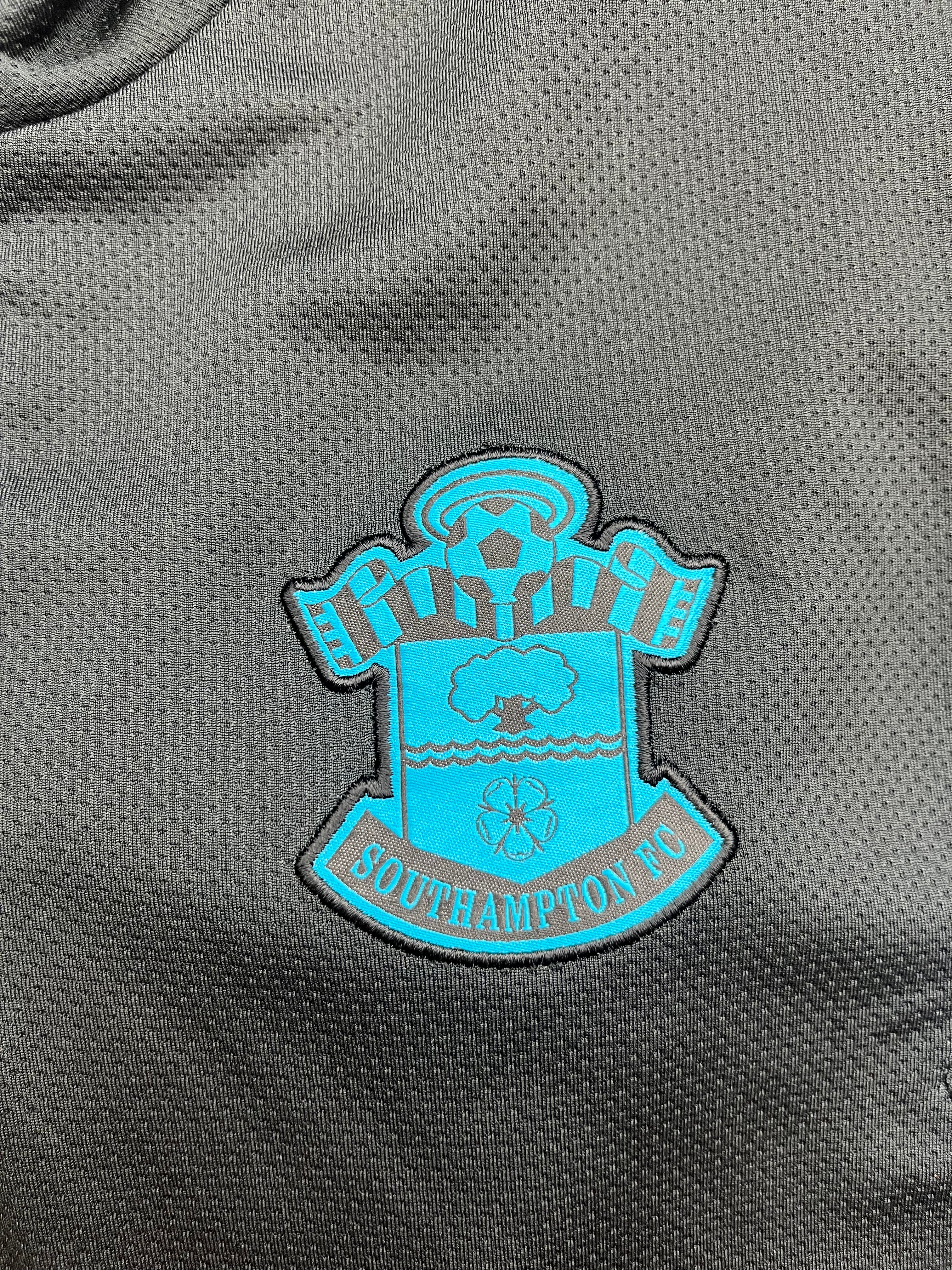 2023/24 Southampton 1/4 Zip Training Top (M) 9/10
