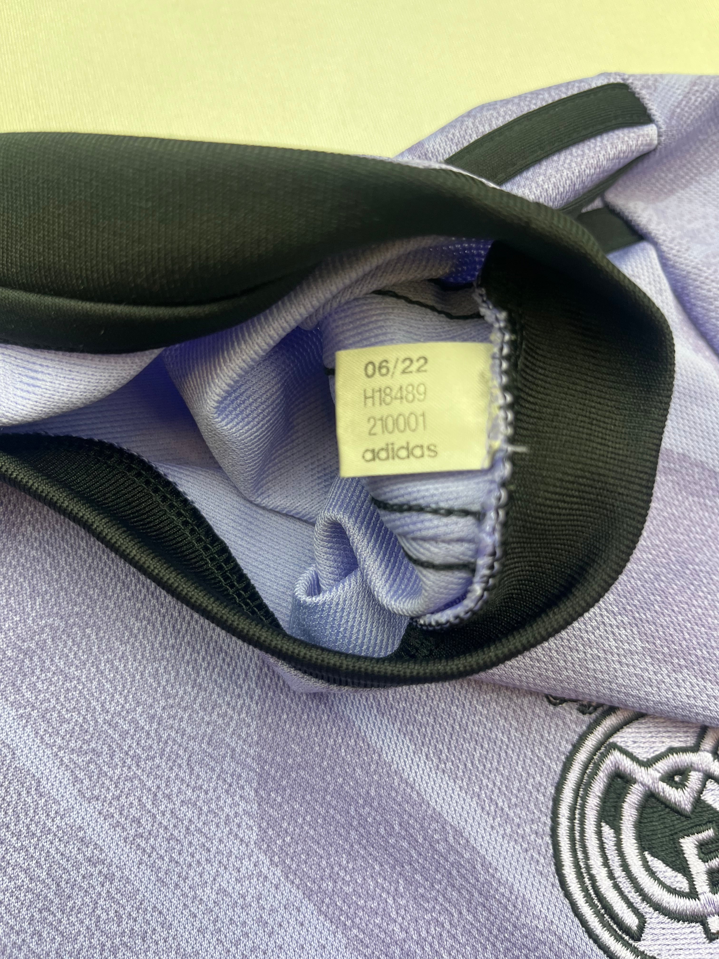 2022/23 Real Madrid Away Shirt Vini Jr. #20 (L) 9.5/10