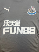 2017/18 Newcastle Training Shirt (M) 9/10