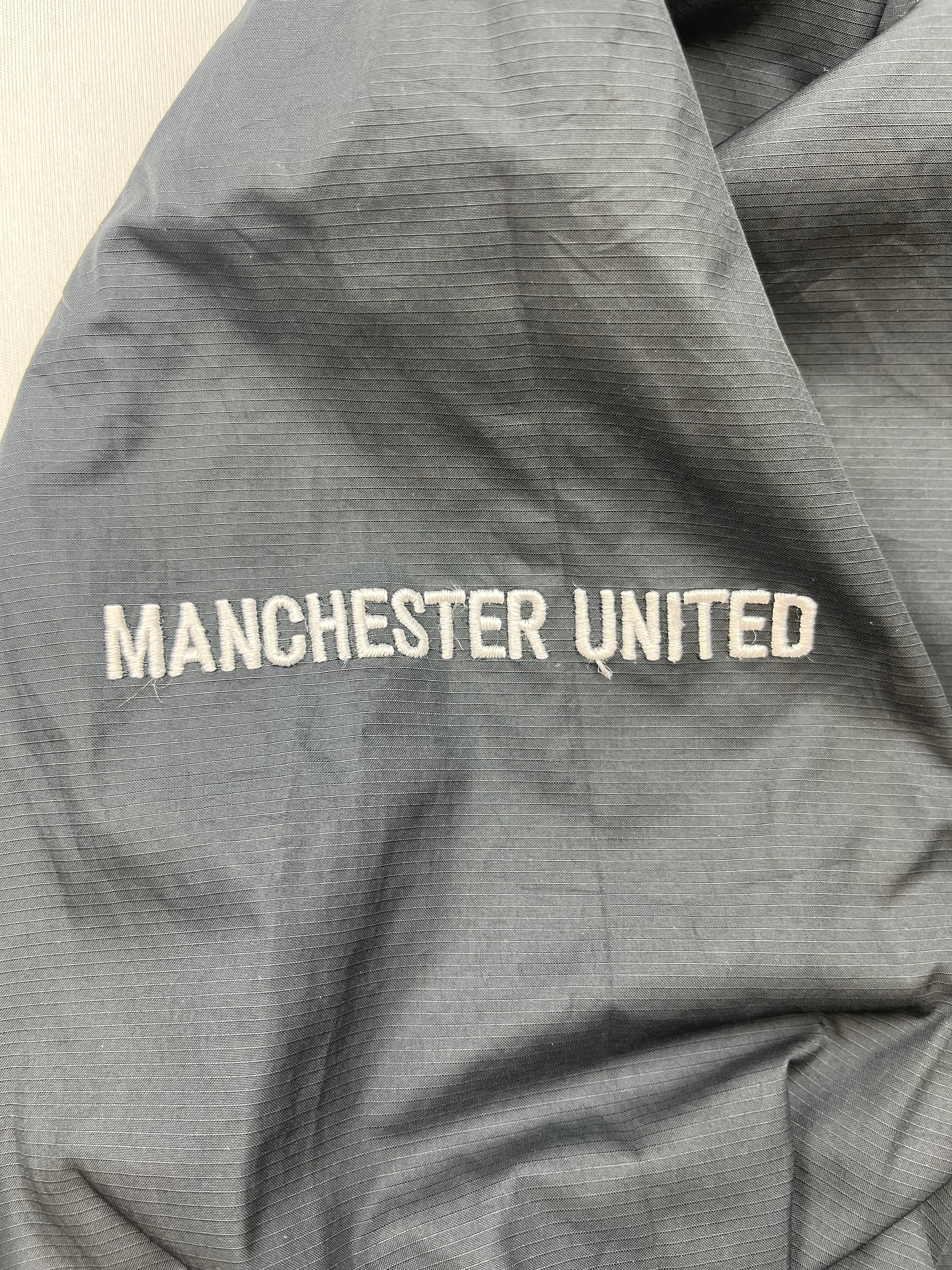 2002/04 Manchester United Training Jacket (L) 9/10