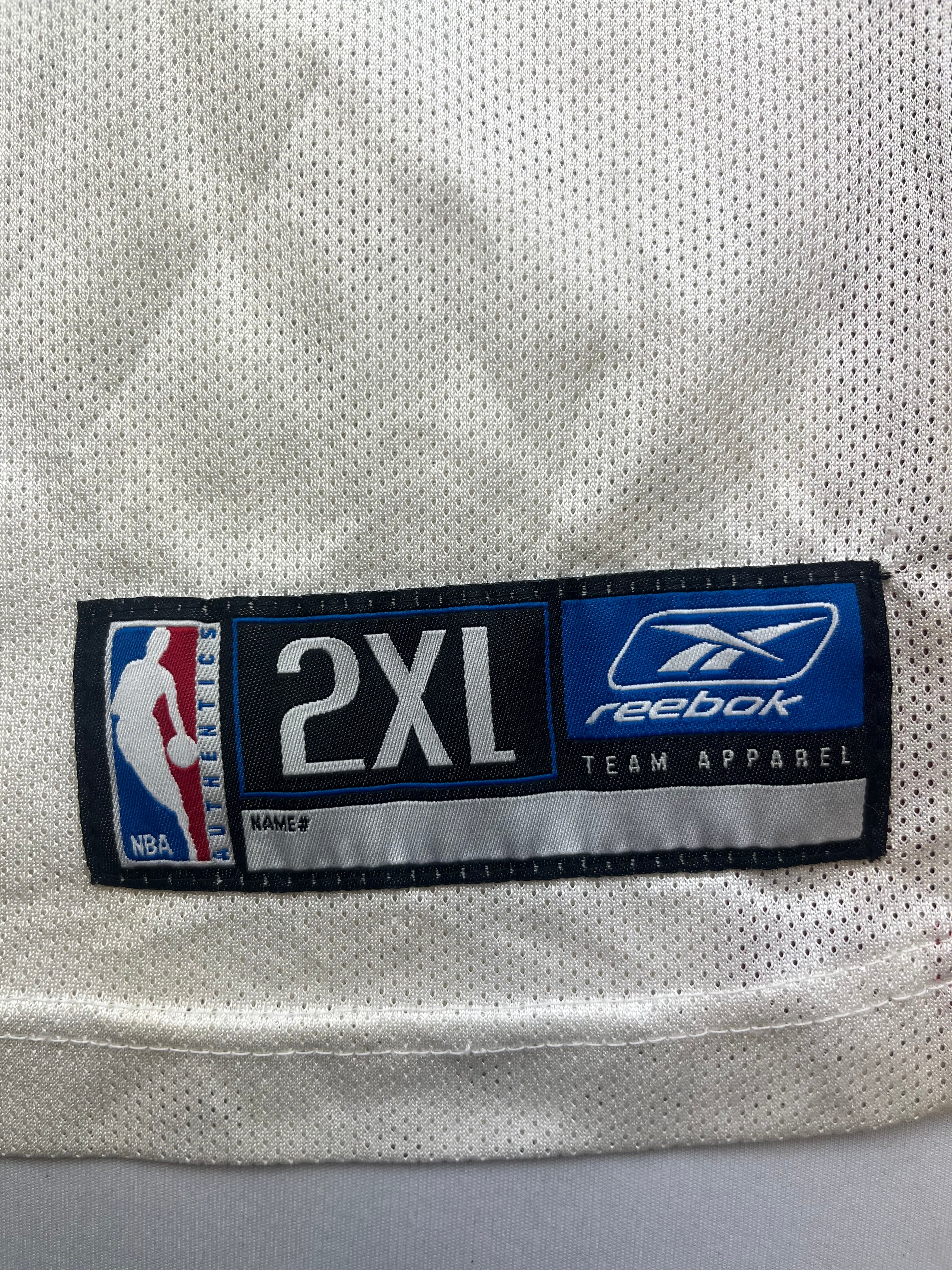 2003/06 Cleveland Cavaliers Reebok Alternate Jersey James #23 (2XL) 9/10